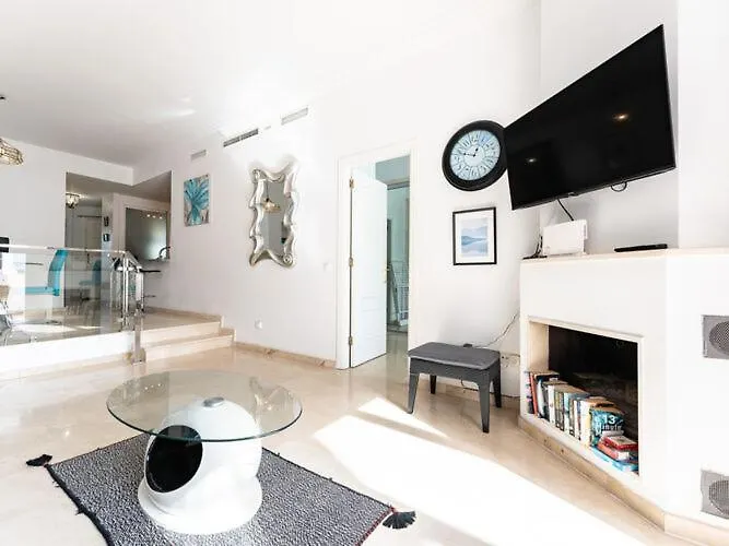 Faro'S Fairways Apartment - Caribplaya Marbella